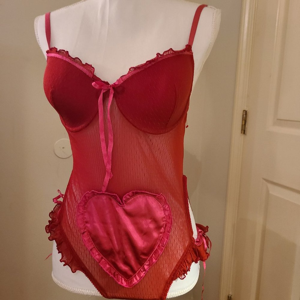 Peek-a-Boudior Red Pink Sexy Thing M Very Good